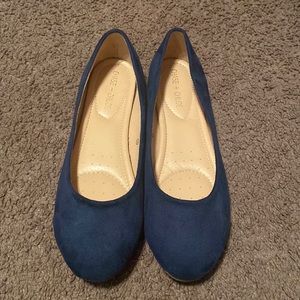 Chase & Chloe Navy Blue Flat